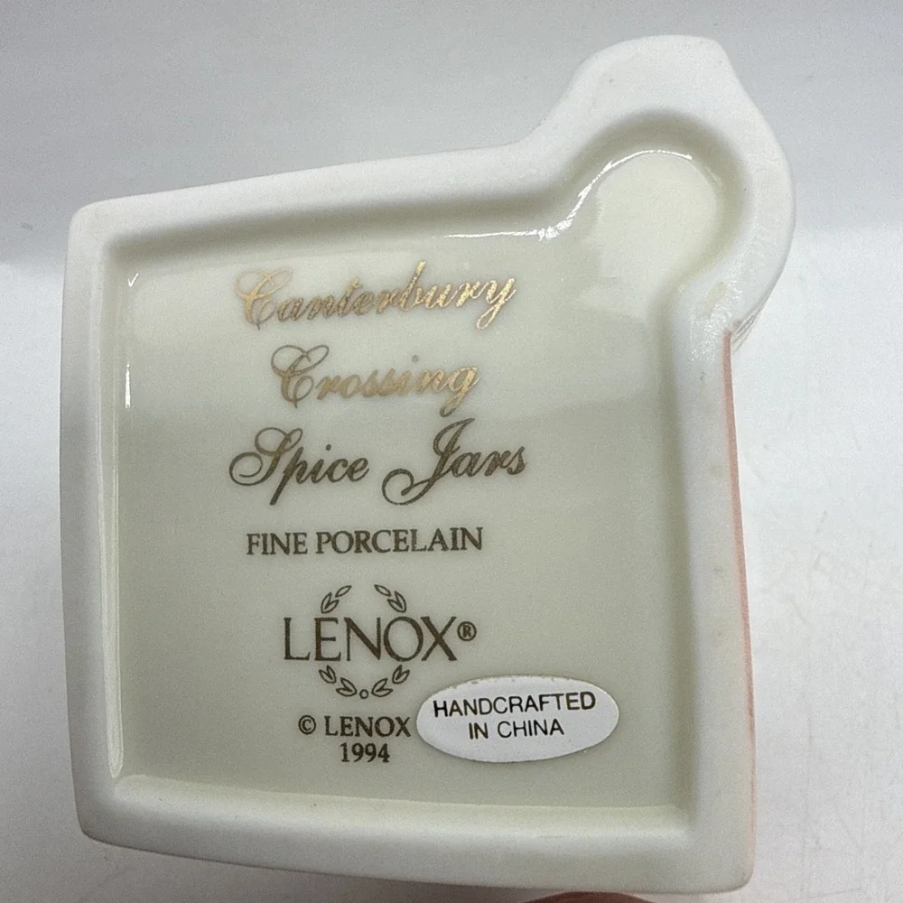 Lenox CANTERBURY CROSSING Spice Village Jar NUTMEG Never Used